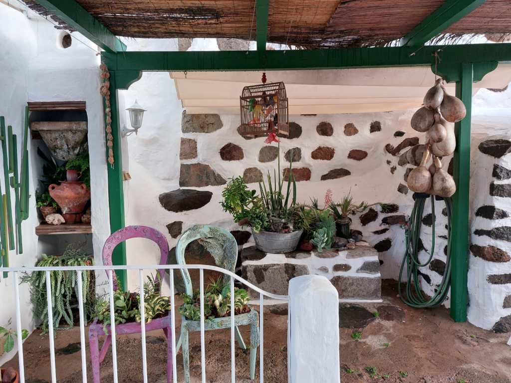 The old Canarian farmhouse, which is about 200 years old. It is a complex of buildings faithfully restored to the canons of popular Canarian architecture. This is one of the oldest historical sites in the south of Gran Canaria.